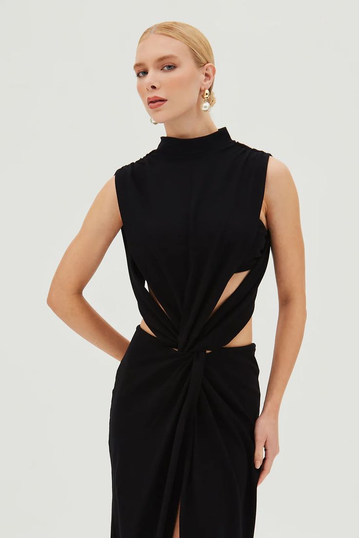 VESTIDO MIDI COM TORCAO FRONTAL E ABERTURA COSTAS PRETO PP