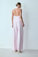 BLUSA FRENTE UNICA GOLA AMPLA E AMARRAÇÕES