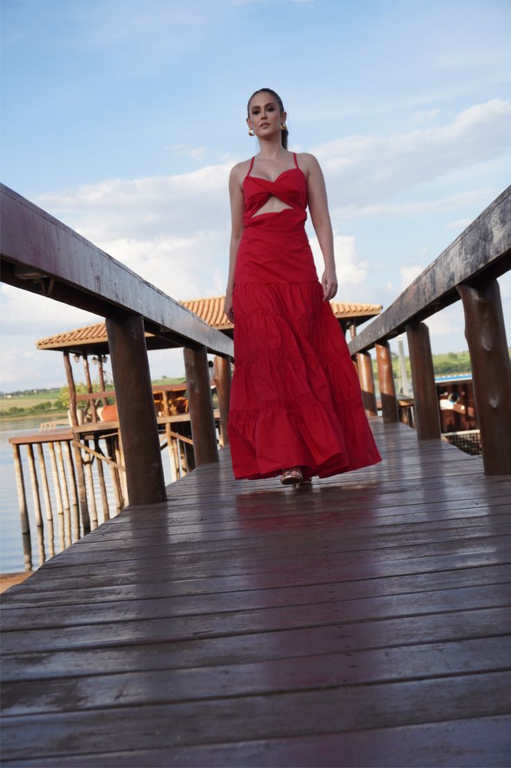 VESTIDO DE TRICOLINE COM BUSTO