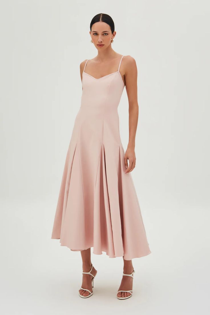Vestido Midi Com Recortes Frontais e Pregas Saia