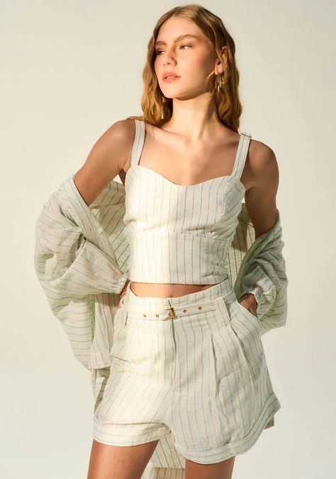 SHORTS LINHO LISTRADO