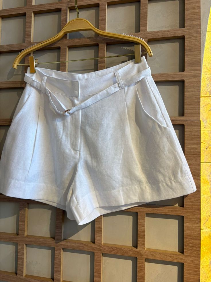 SHORT CURTO 100% LINHO
