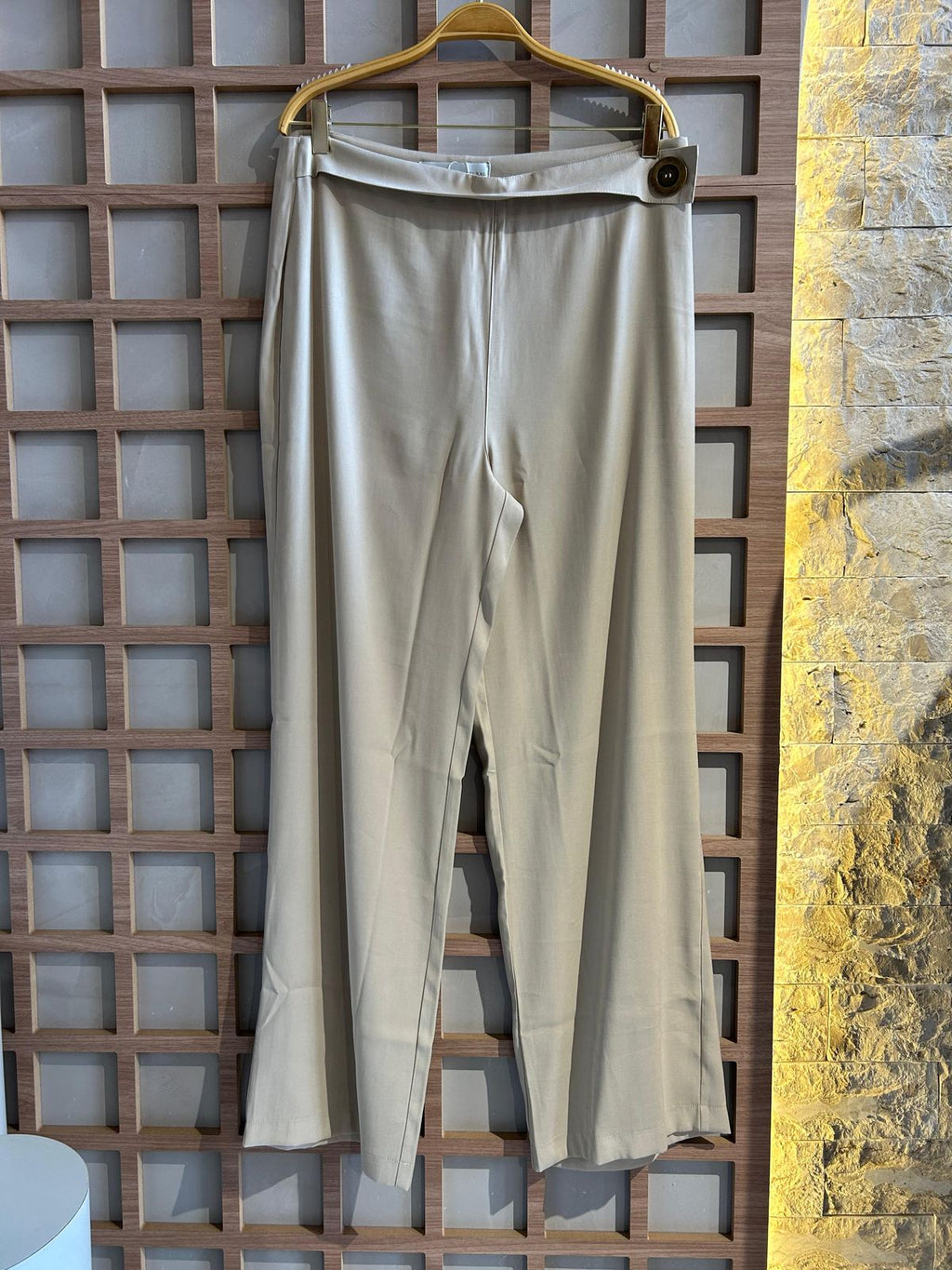CALÇA BOTÃO