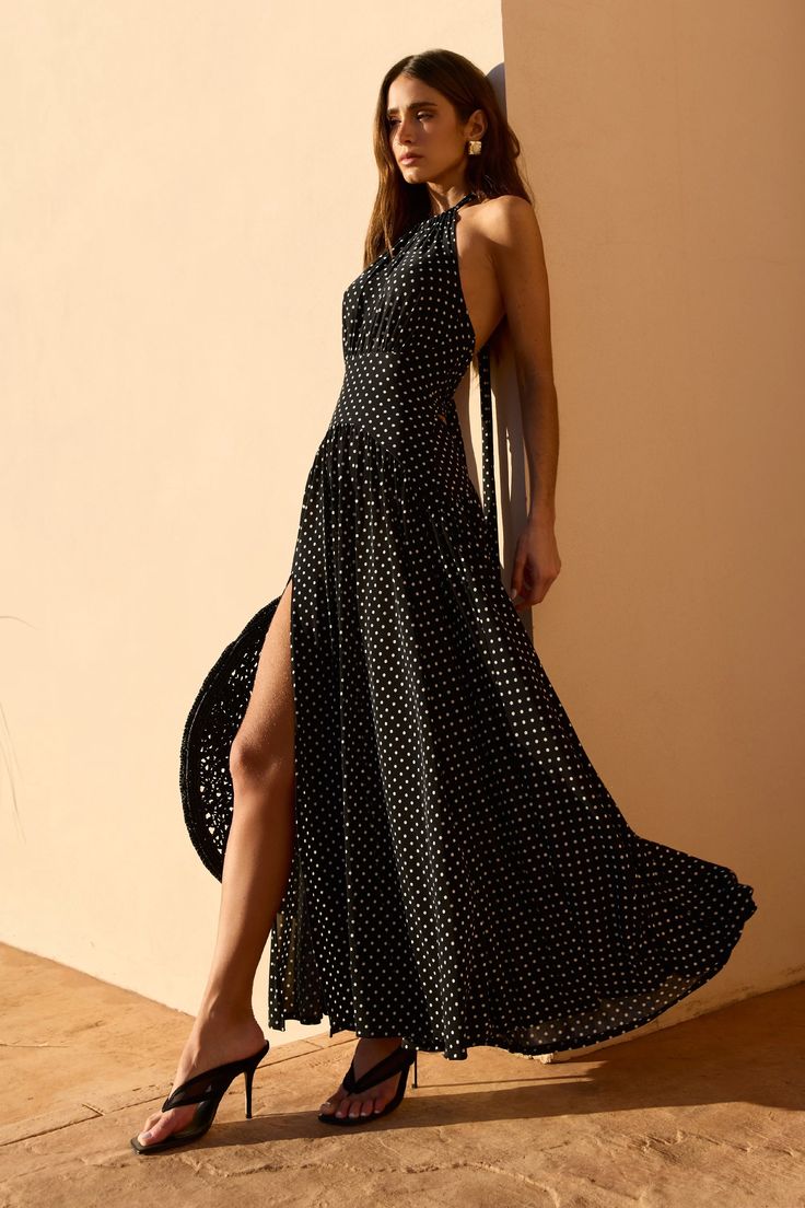 VESTIDO MIDI AMARRAÇÃO COSTAS E PESCOÇO