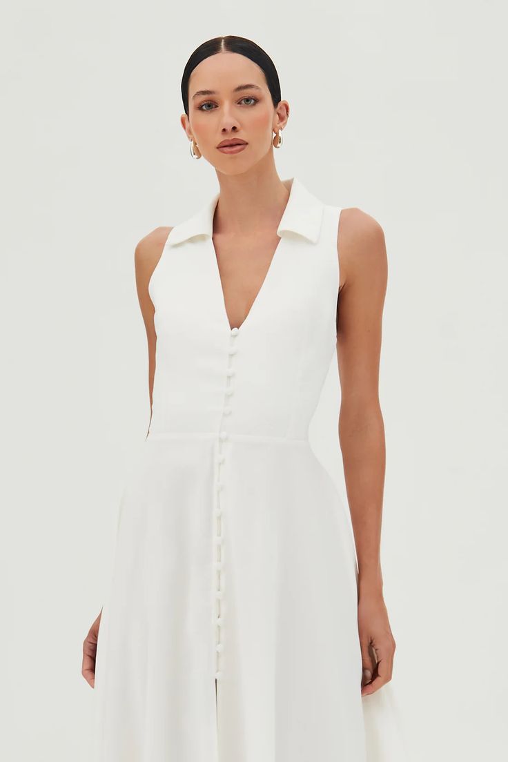 Vestido Midi com Botões Frontal Abertura Costas