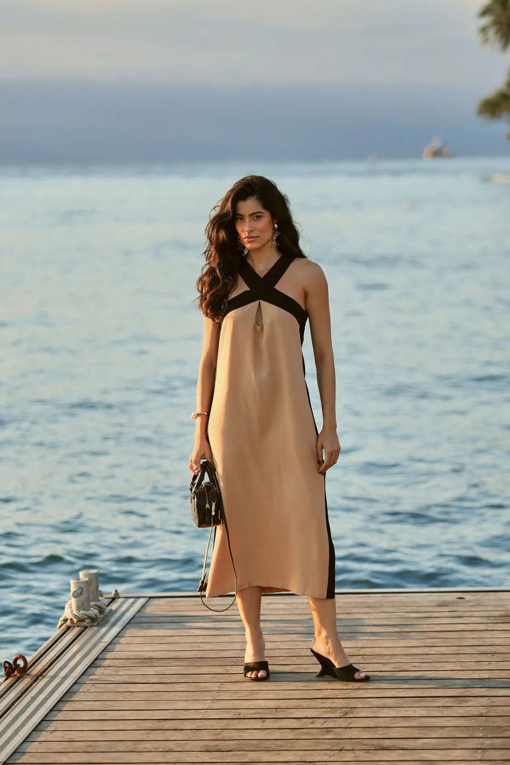 VESTIDO DECOTE CRUZADO