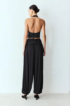 CALÇA JOGGER FLUIDA COM COS FRANZIDO BARRPRETO COM BRANCO