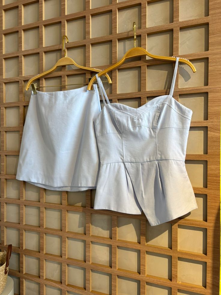 CONJ BLUSA E SAIA DE LINHO